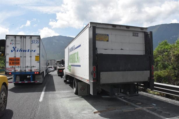 Conato de incendio en autopista Puebla-Orizaba; impera la rapiña