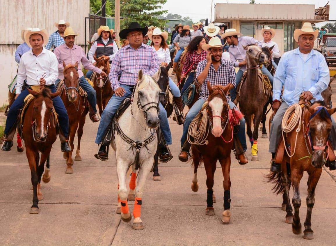 Podrán inscribir caballos y asnos al padrón estatal de equinos en Soconusco