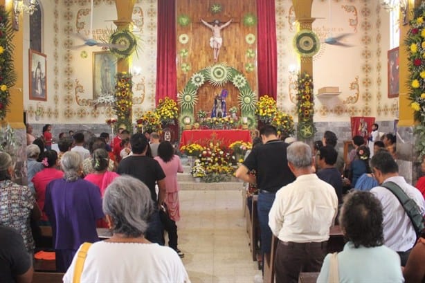 Celebran en Coatzintla a Santiago Apóstol con danza, música y tradición