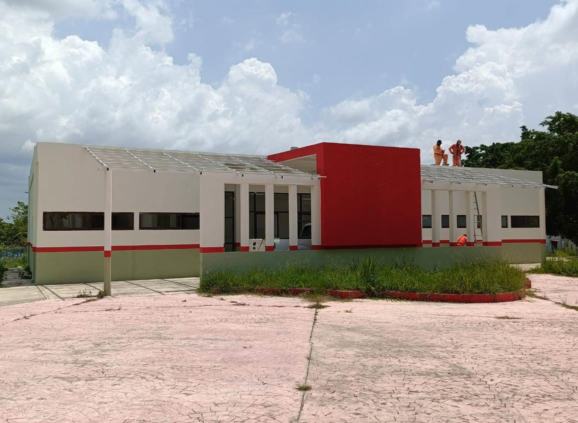 Rehabilitan inmueble construido para funcionar como clínica en Moloacán