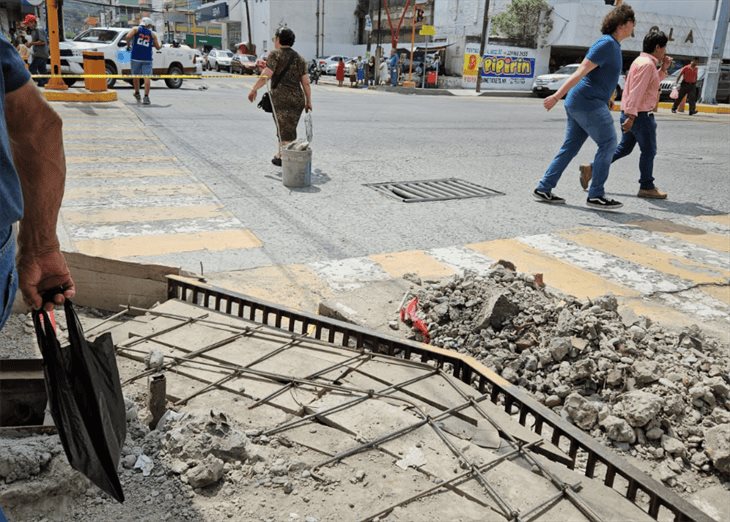 Reclaman obra inconclusa en avenida en Poza Rica; lleva casi un año 