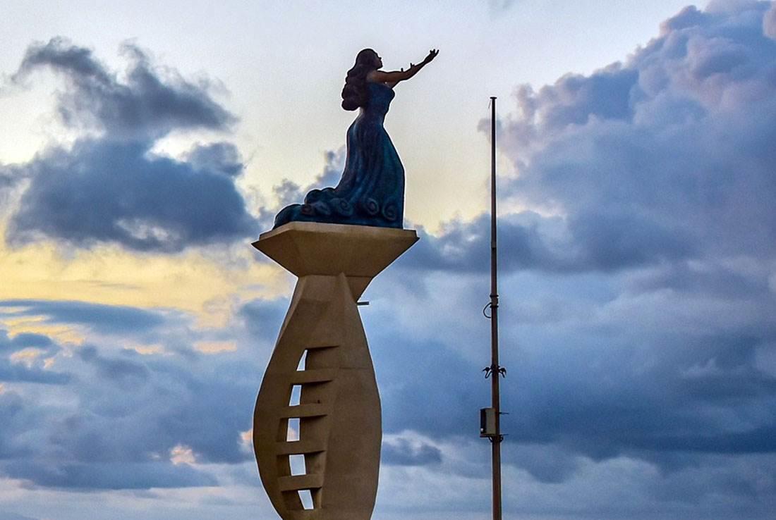 Estatua de la Mujer del Mar en Coatzacoalcos ¿cuál es su origen y que representa?