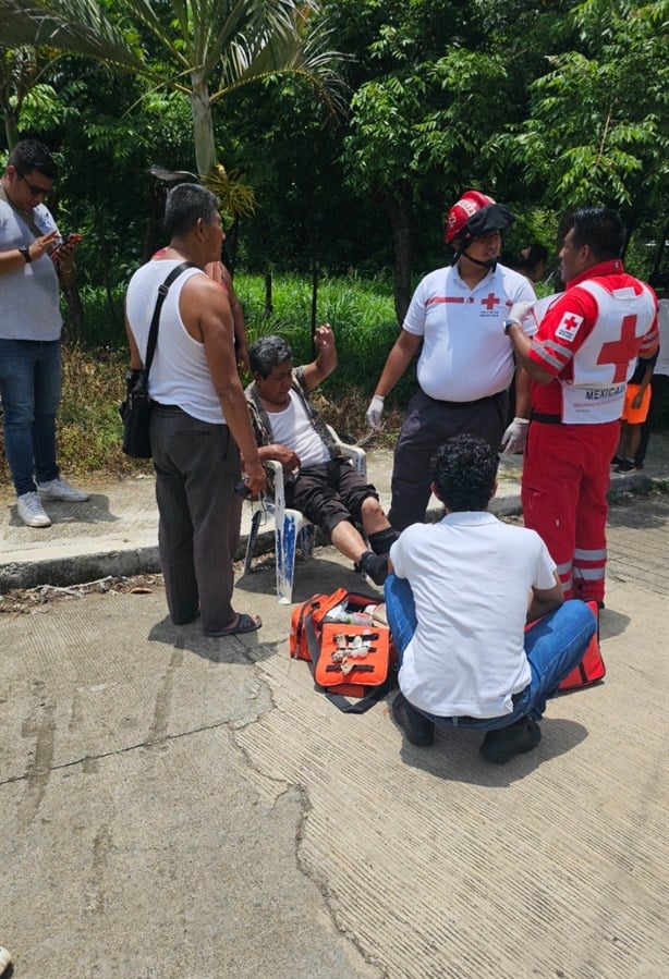 Captan en VIDEO a conductor que arrolla a motociclistas y huye a toda prisa en San Andrés Tuxtla | VIDEO