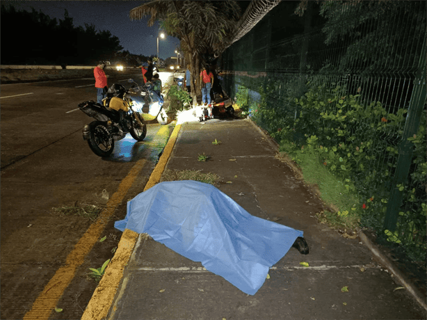 Choque en motocicleta en Veracruz: fallece un hombre y su novia lucha por su vida