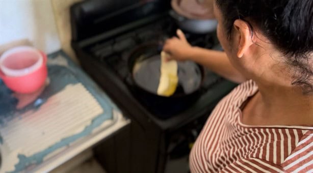 Sazón del Istmo: Las mega-empanadas de Erika, una delicia de Cosoleacaque | VIDEO