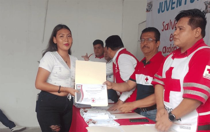 Concluye el curso Juventud, Salvando Vidas de la Cruz Roja en Misantla