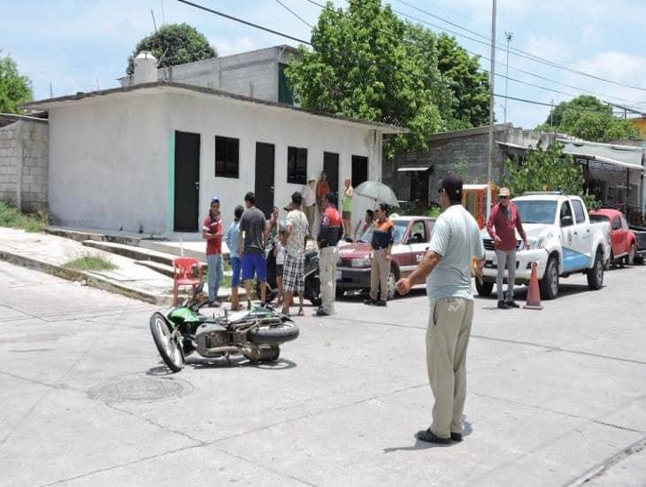 Dos personas en Tierra Blanca terminan lesionadas tras choque entre motocicletas