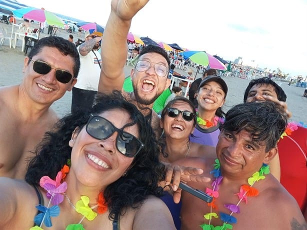 Ante cancelación del Summer Fest 2024 turistas disfrutan de playas en Veracruz