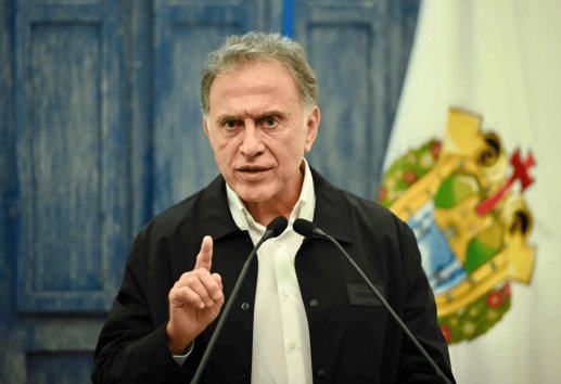 YUNES, EL KAMIKAZE
