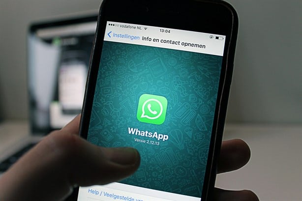 Estos celulares se quedan sin WhatsApp en agosto ¿está el tuyo?