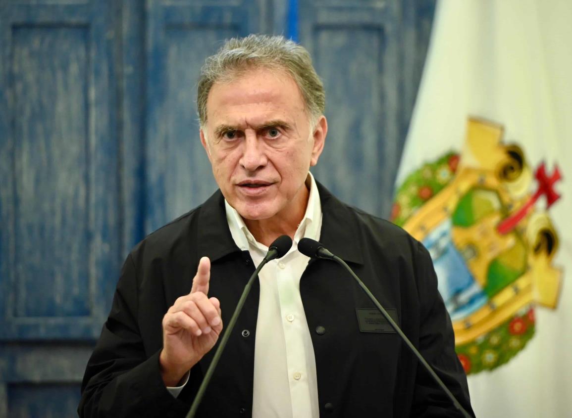 AL PIE DE LA LETRA: YUNES, EL KAMIKAZE