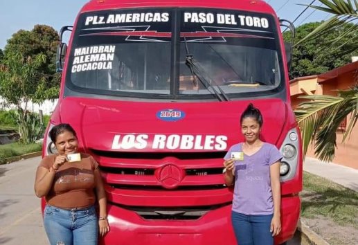 Ruta Los Robles incorpora a mujeres conductoras en el servicio de transporte urbano