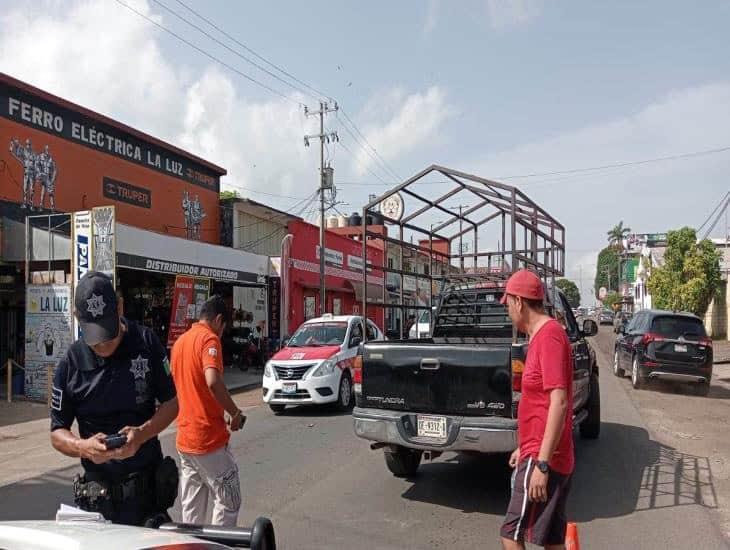 Camioneta con matrícula de Chihuahua atropella a mujer en San Andrés Tuxtla