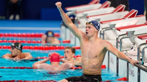 París 2024: Nadador francés bate un histórico récord de Michael Phelps