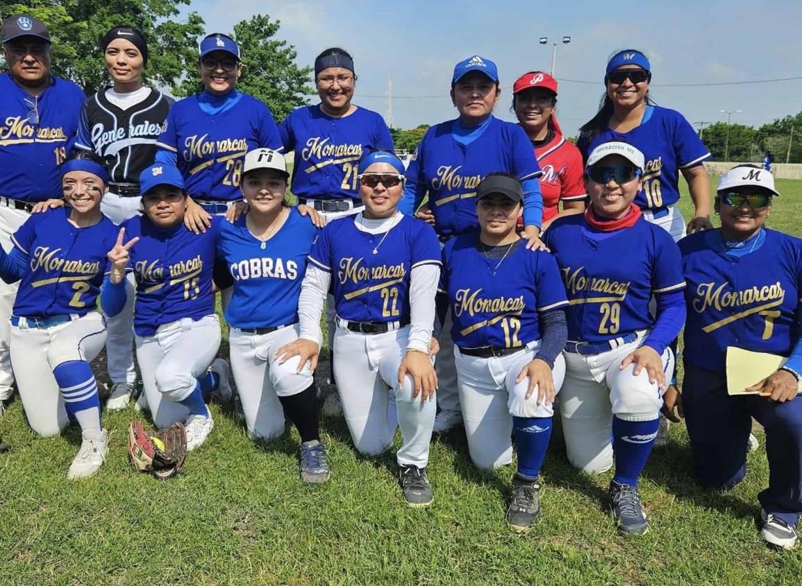 Iniciaron las acciones en la Liga Municipal de Softbol Femenil de Jáltipan