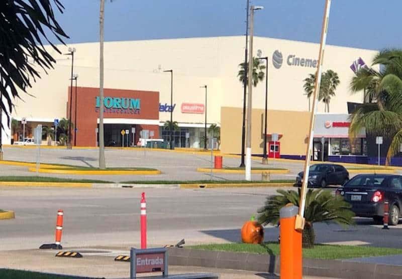 Así luce actualmente el interior de Plaza Forum Coatzacoalcos ¡urgen rescate!