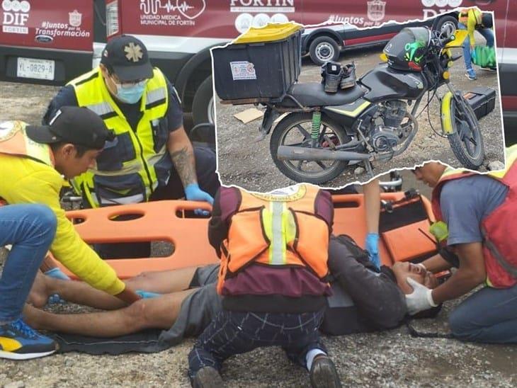 Accidente entre motociclista y camioneta deja un lesionado en la Carretera Fortín-Huatusco