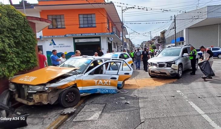 Carambola en el centro de Córdoba deja tres personas lesionadas