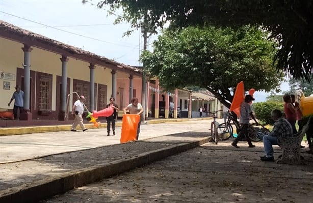 Con violencia fueron desalojados los manifestantes de Coetzala que mantenían tomado el Palacio Municipal