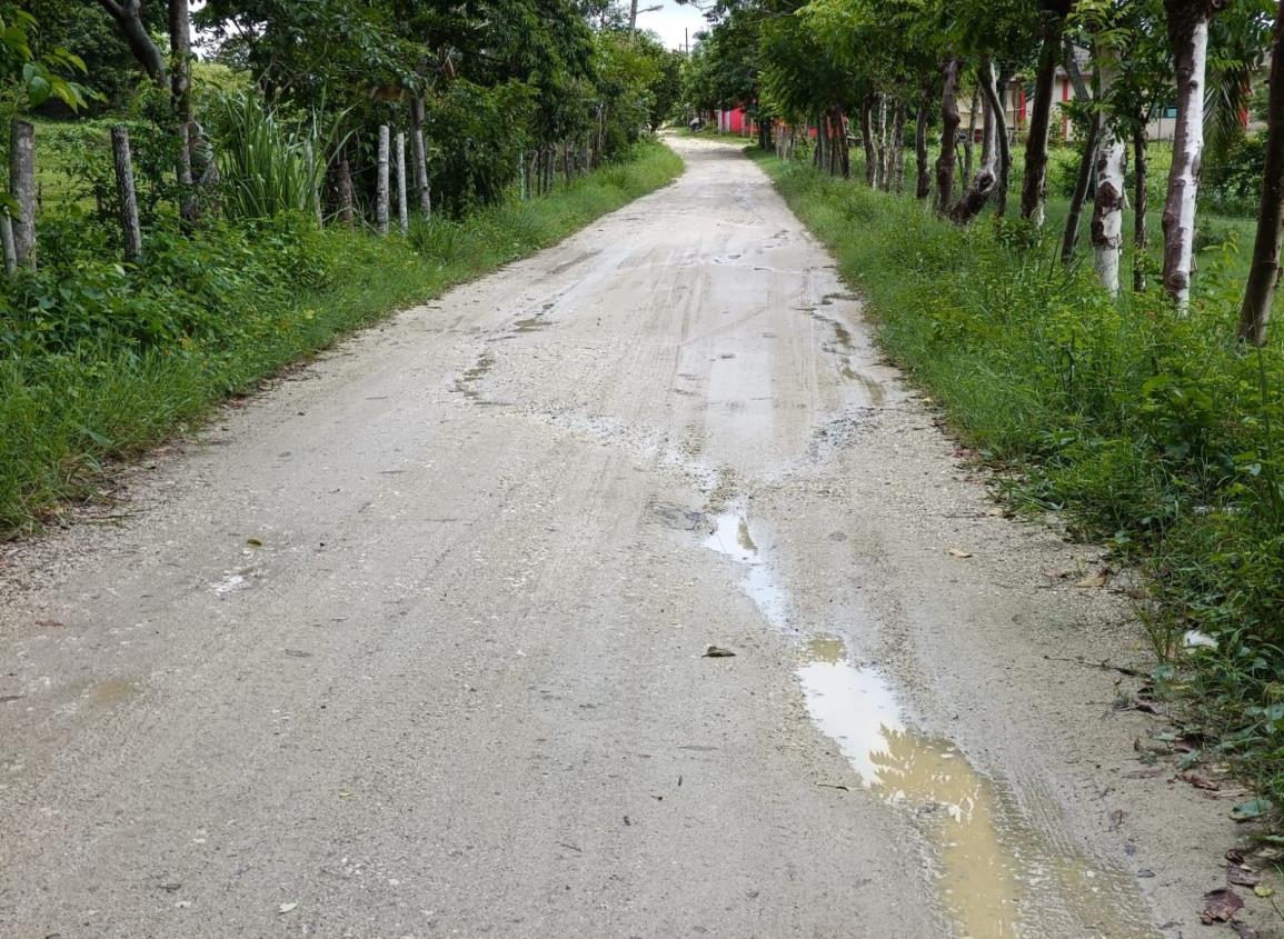 Intransitables los caminos de terracería en Moloacán