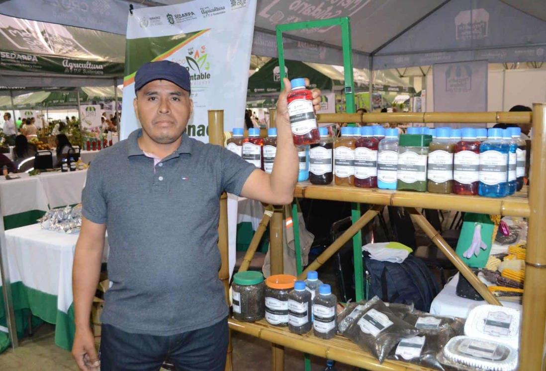 Productores participan en la Expo Agro Sustentable Veracruz 2024 en el WTC