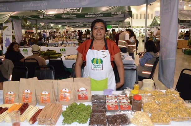 Productores participan en la Expo Agro Sustentable Veracruz 2024 en el WTC