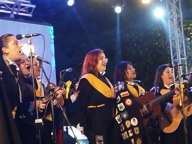 Alegría y bohemia; Festival Internacional de Tunas Femeniles en Xalapa (+Video)