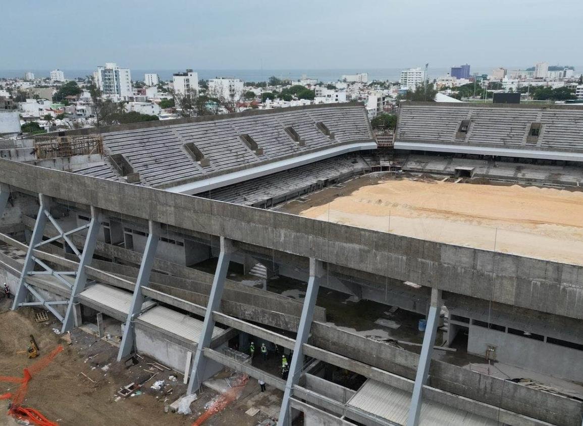 Nota al margen: Ni estadio terminado, ni fútbol