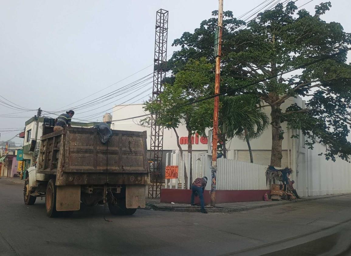 Trasciende ´guillotina´ en departamento limpia pública de Las Choapas