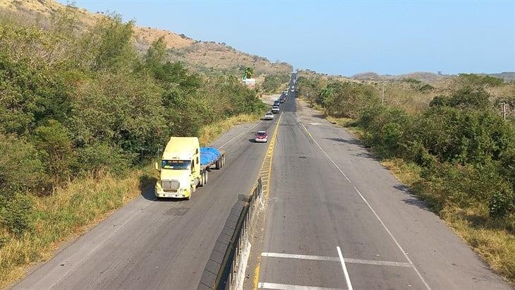 El 50 por ciento de carreteras federales en Veracruz están dañadas: CMIC