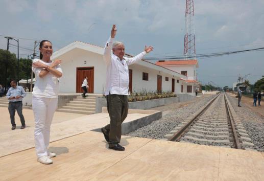 Desde Veracruz, Claudia Sheinbaum descarta traiciones y promete continuidad con AMLO