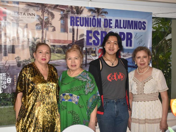 Realizan reunión de la primera generación de la ESBO No. 8