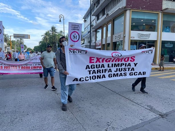 Exigen la reclasificación de tarifas de luz en Veracruz; protestan en el Centro Histórico | VIDEO