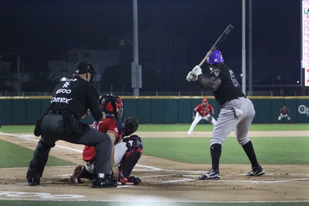 Gana El Águila en los playoffs a Querétaro