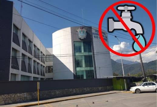Más problemas en el Hospital Regional de Río Blanco: no cuentan con agua desde hace tres semanas