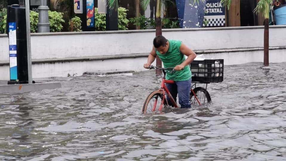 Onda tropical provocará lluvias en Veracruz y Boca del Río; checa cuándo serán