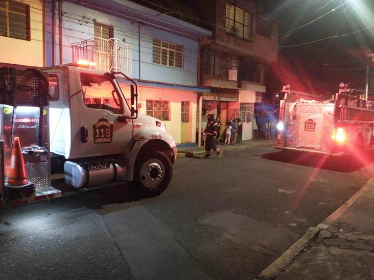 Movilización policial por fuga de gas en colonia Moctezuma de Orizaba