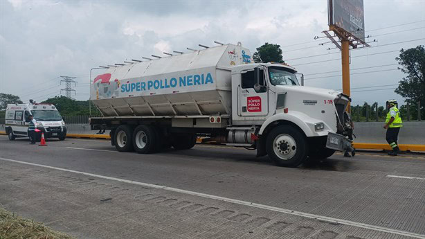 Choque en la autopista Córdoba-Veracruz genera cierre parcial de la circulación