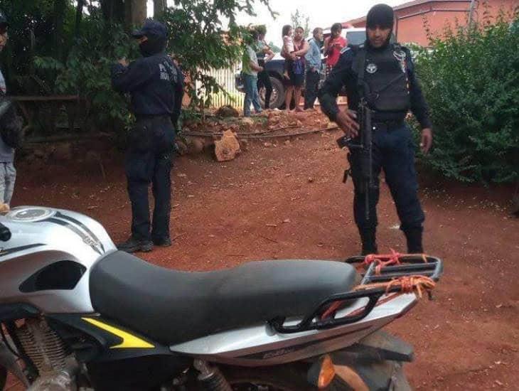 Policia de Hueyapan recupera moto robada en Acayucan