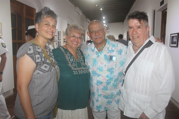 Bob Schalkwijk expone galería ´De adentro hacia afuera´, en la Fototeca de Veracruz