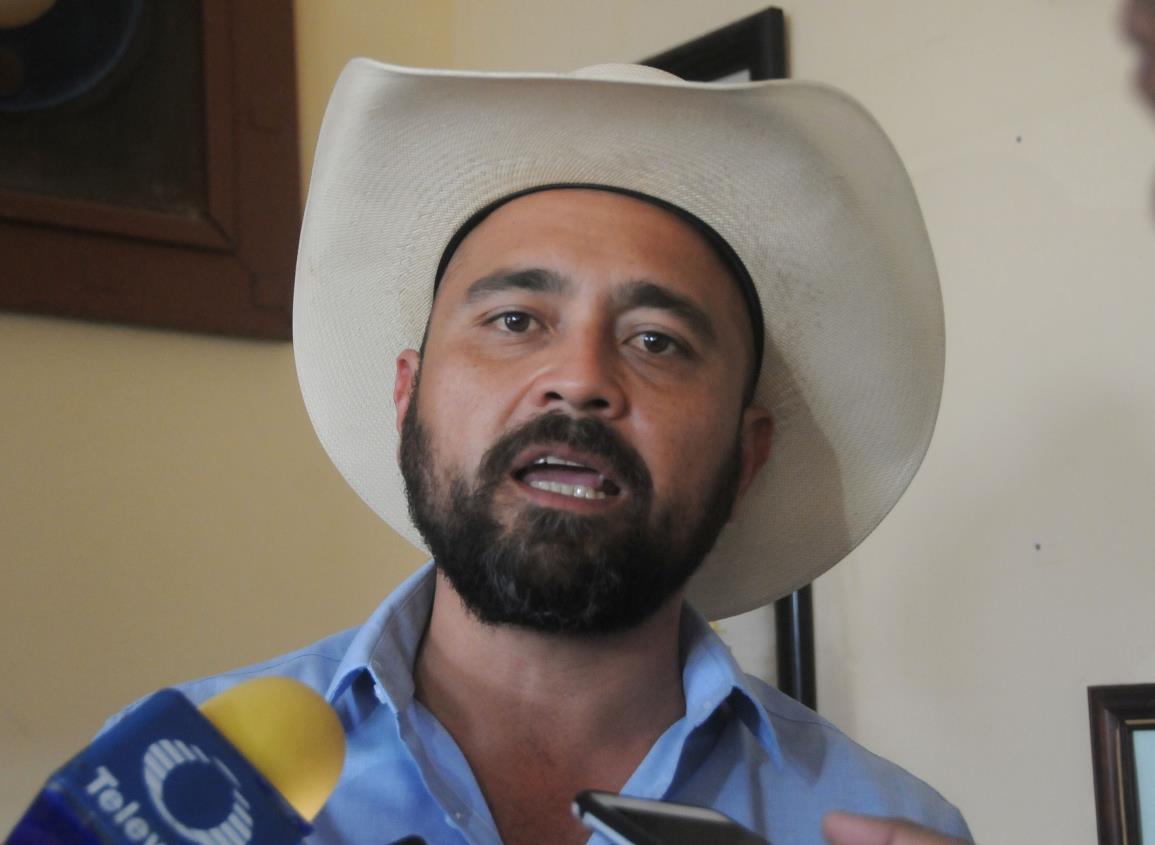 El PRI aún tiene al enemigo en casa, dice dirigente en Coatzacoalcos