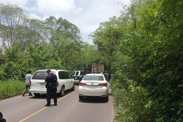 Accidente en San Andrés Tuxtla cobra la vida de motociclista; su hijo resulta herido