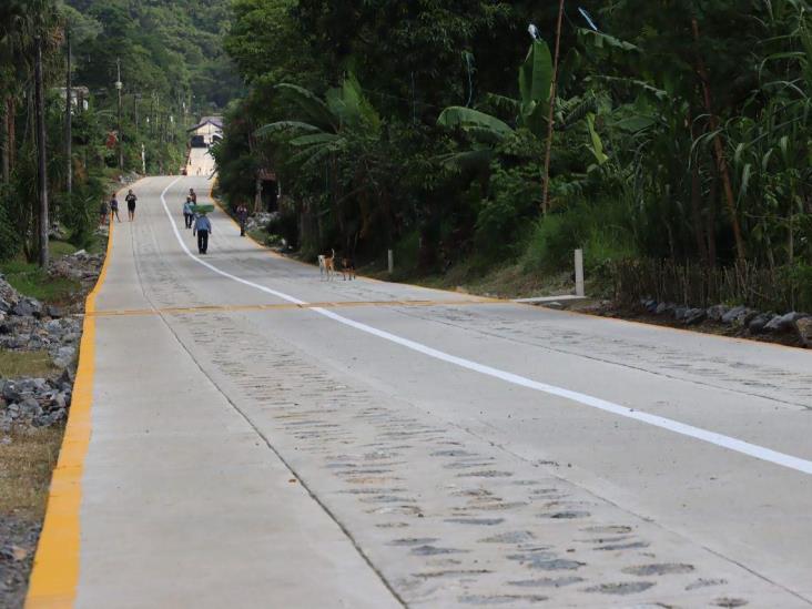 Entregan obra en Rincón Maravillas, Ixtaczoquitlán