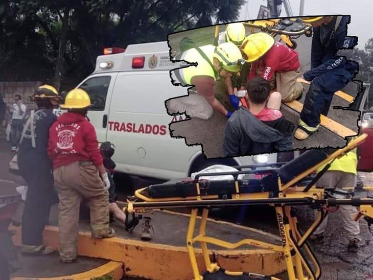 Motociclista se accidenta contra taxi en la Carretera Fortín-Huatusco