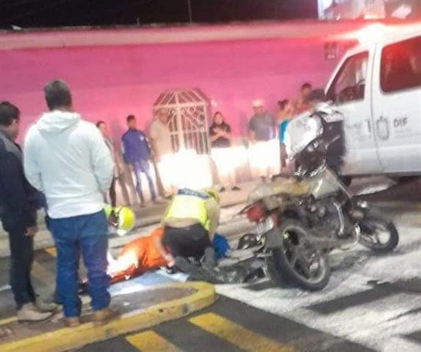 Camioneta atropella motociclista y se da la fuga, en Orizaba