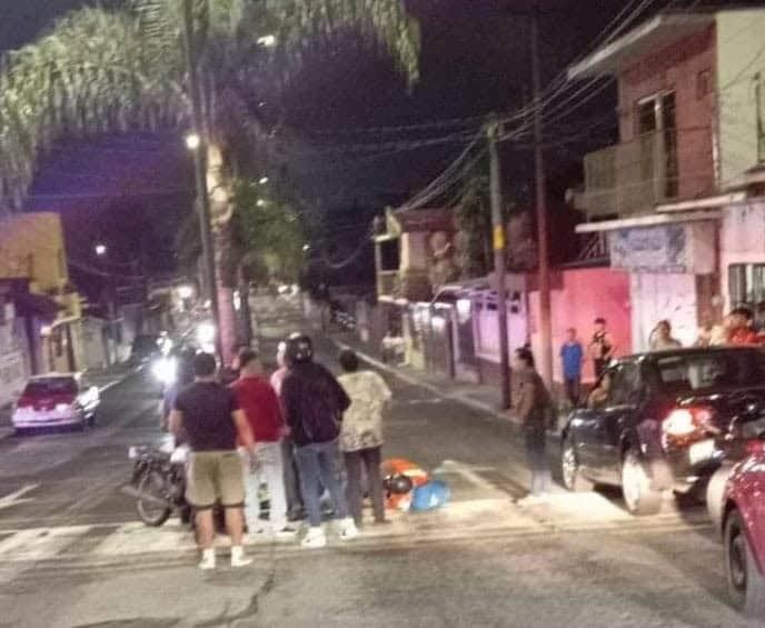 Camioneta atropella motociclista y se da la fuga, en Orizaba