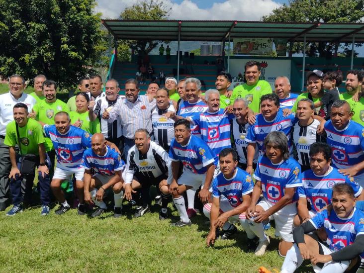 IMSS honra a líder sindical con torneo relámpago de fútbol