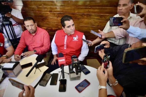 Gobernador de Veracruz, con un final mediocre, arremete el PRI
