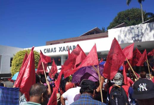 En CMAS Xalapa "se hacen cachetones" y no cumplen  con obras prometidas, acusan