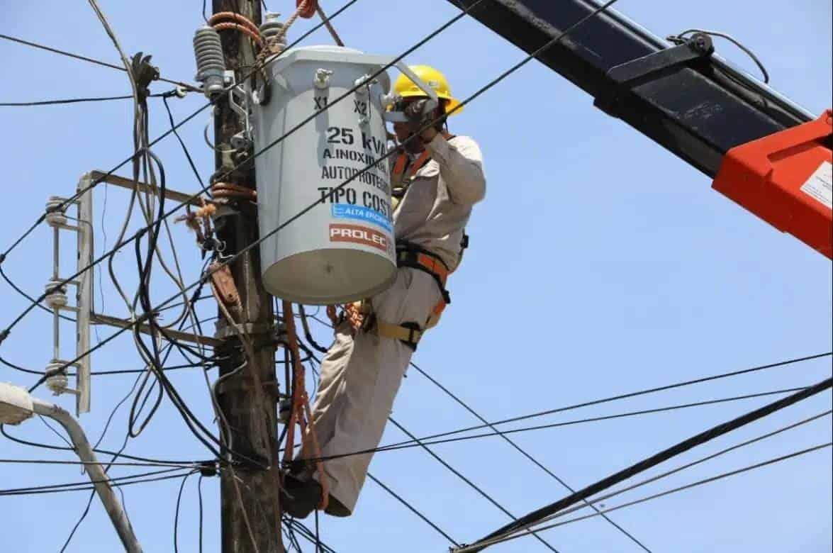 CFE: Suspenderán suministro de energía eléctrica este jueves en estas colonias de Minatitlán